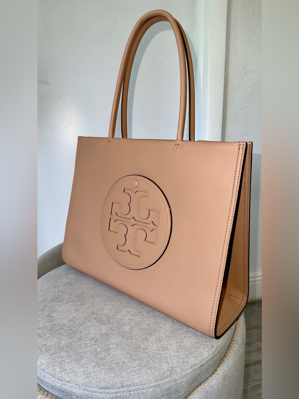 Tory Burch Pebbled Logo Leather Tote in Nude Pink